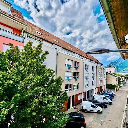 Studio Spacieux - Calme & Tout Equipe Avec Wifi Grenoble Exterior foto