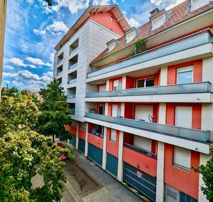 Studio Spacieux - Calme & Tout Equipe Avec Wifi Grenoble Exterior foto